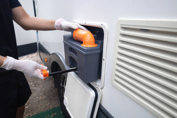 Best Luxury portable toilet rental  in Parkersburg, WV